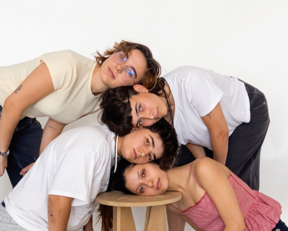 L’alumnat de Disseny de Producte presenta uns tamborets fabricats amb tecnologia CNC